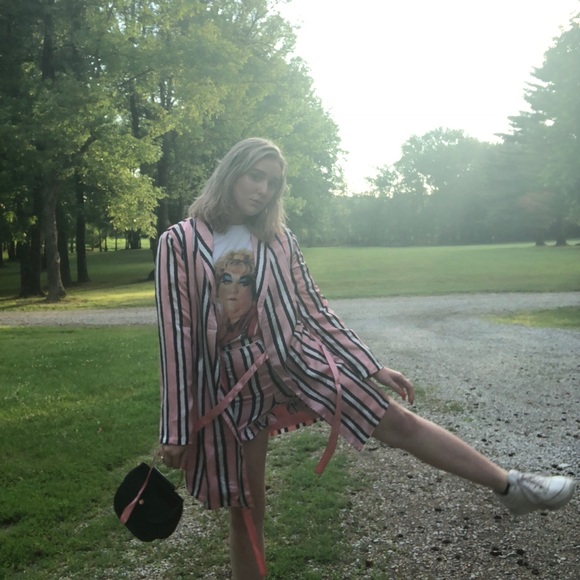 Meet your Posher, Autumn - Picture 3 of 6